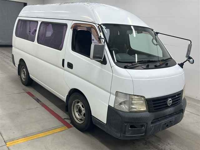 NISSAN CARAVAN — фото