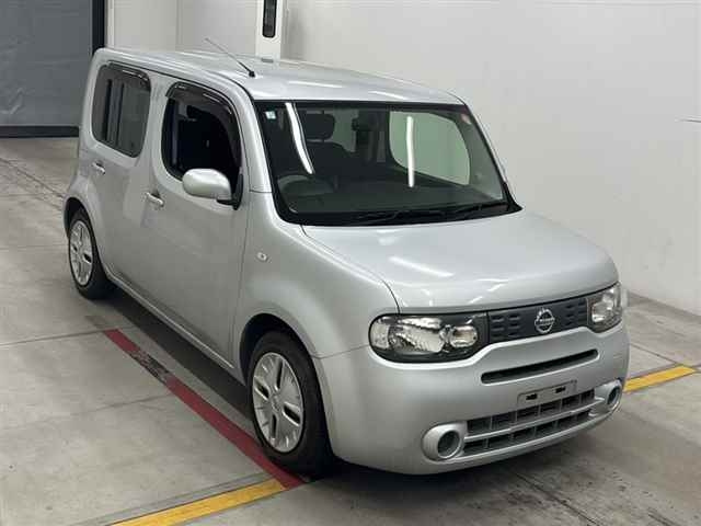 NISSAN CUBE — фото