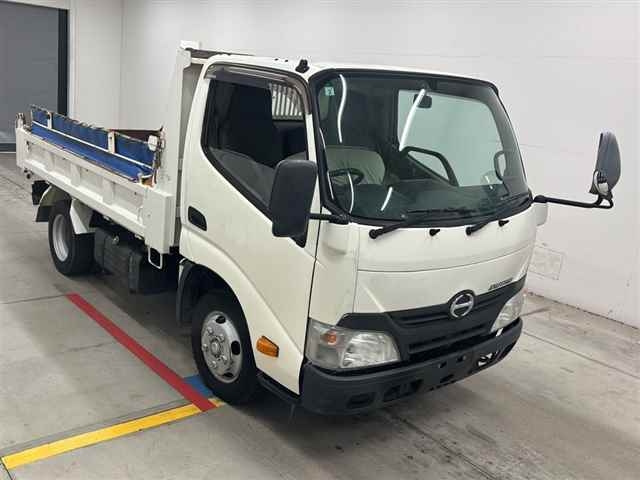 HINO DUTRO — фото