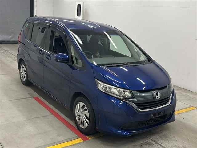 HONDA FREED — фото