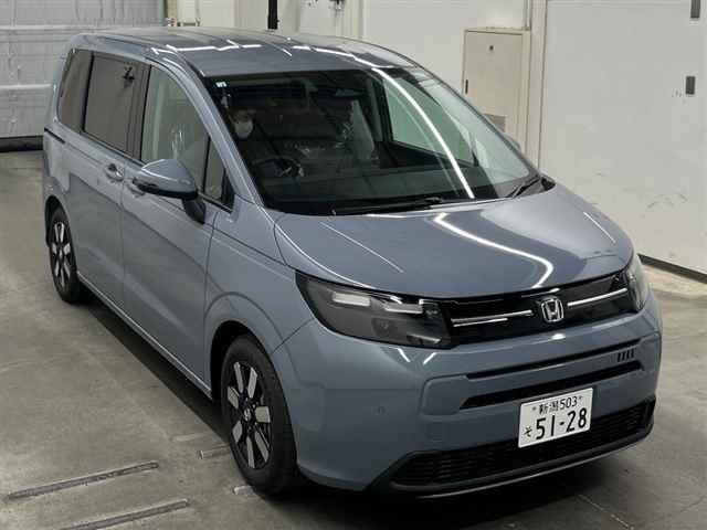 HONDA FREED — фото