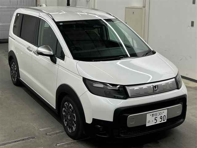 HONDA FREED — фото