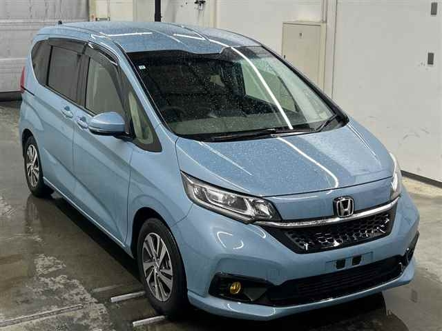 HONDA FREED — фото