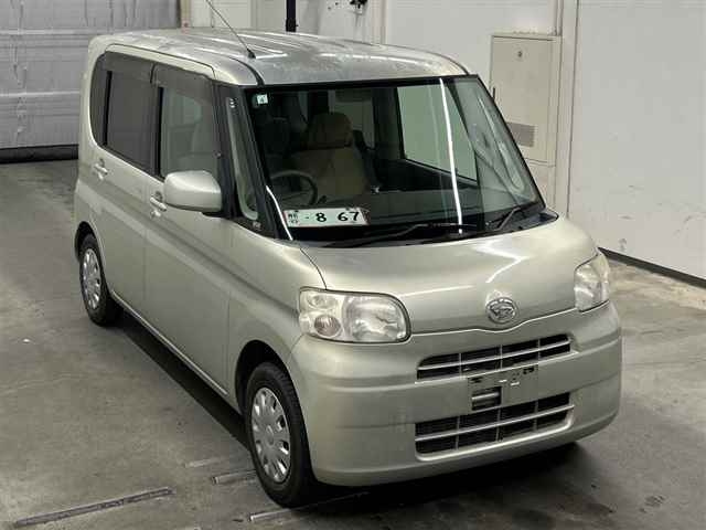 DAIHATSU TANTO — фото