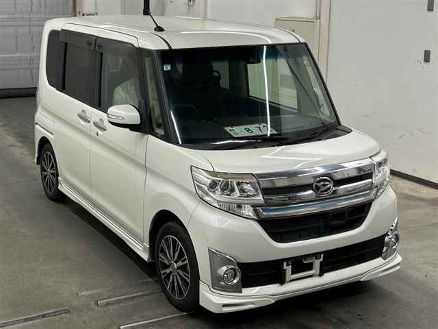 DAIHATSU TANTO — фото