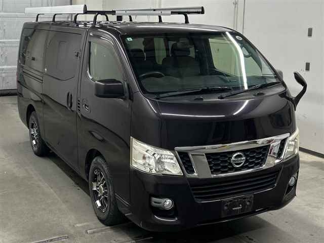 NISSAN CARAVAN — фото