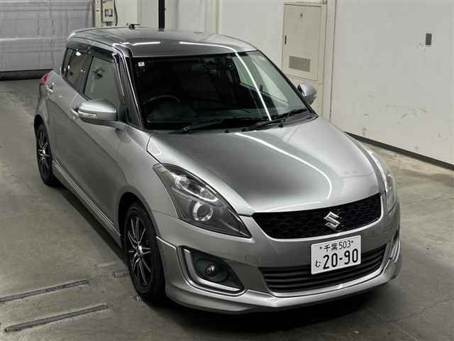 SUZUKI SWIFT — фото