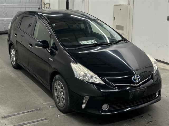 TOYOTA PRIUS — фото
