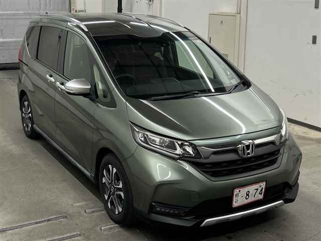 HONDA FREED — фото