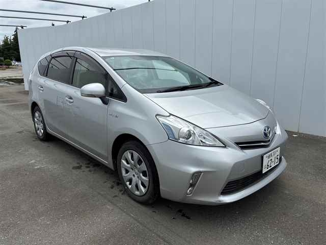 TOYOTA PRIUS — фото
