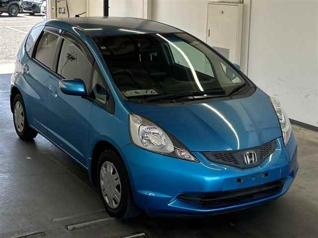 HONDA FIT — фото