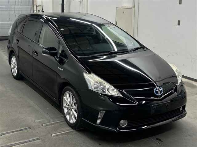 TOYOTA PRIUS — фото