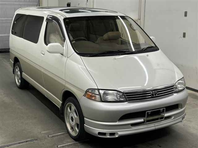 TOYOTA GRANVIA — фото