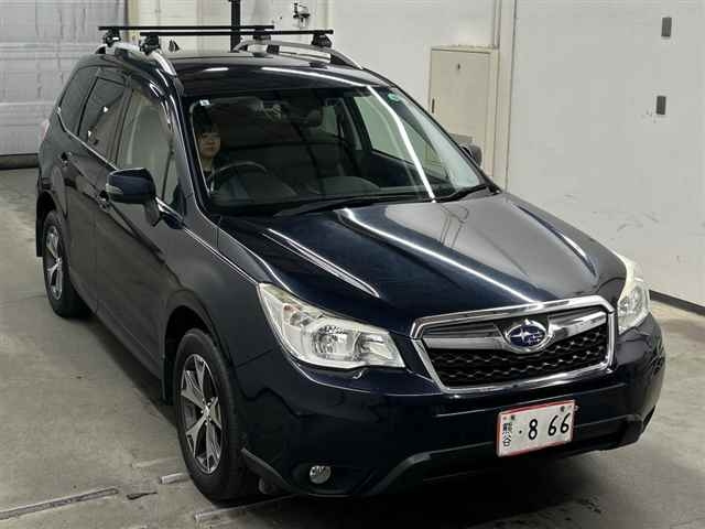 SUBARU FORESTER — фото