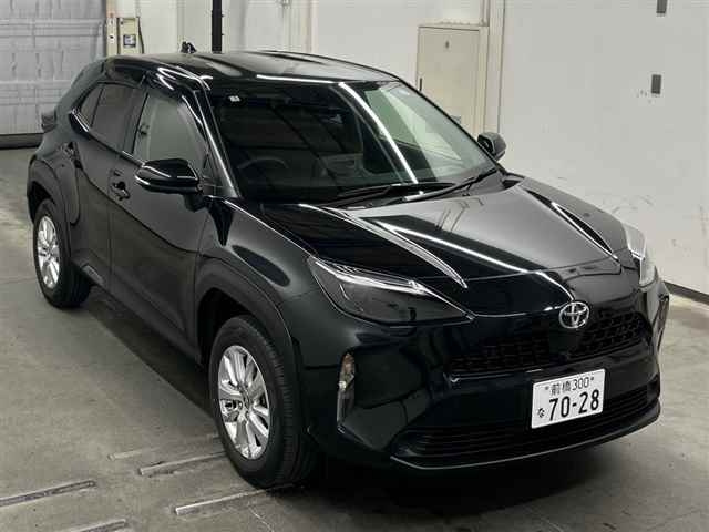 TOYOTA YARIS — фото
