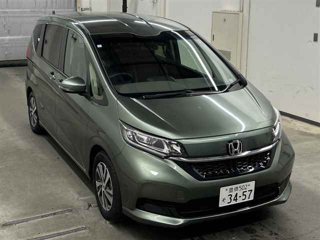 HONDA FREED — фото