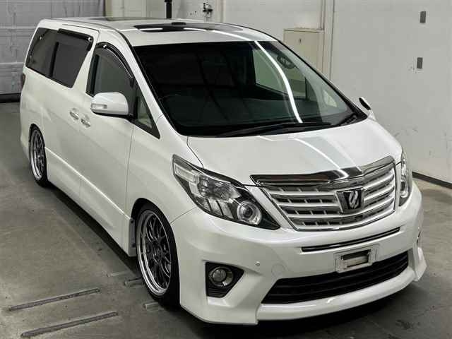 TOYOTA ALPHARD — фото