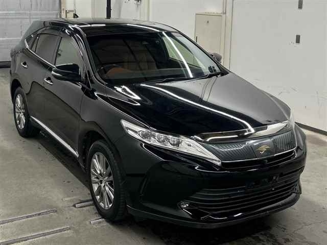 TOYOTA HARRIER — фото