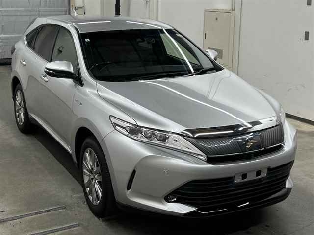 TOYOTA HARRIER — фото