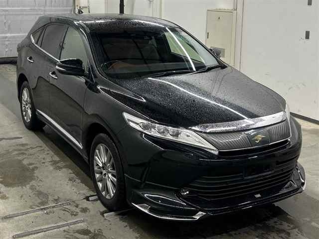 TOYOTA HARRIER — фото