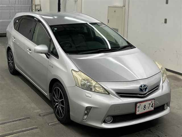 TOYOTA PRIUS — фото