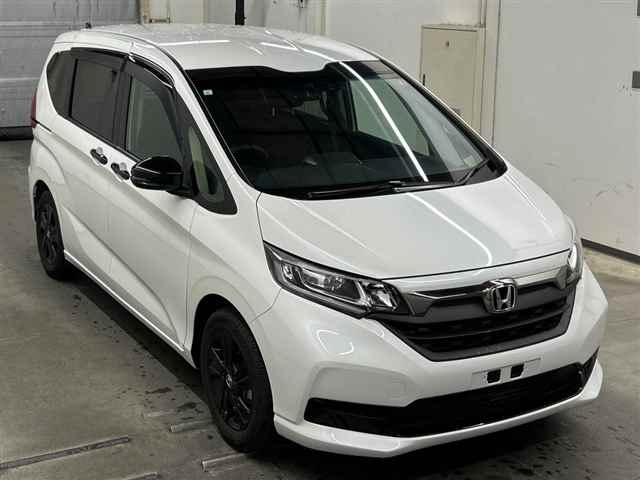 HONDA FREED — фото