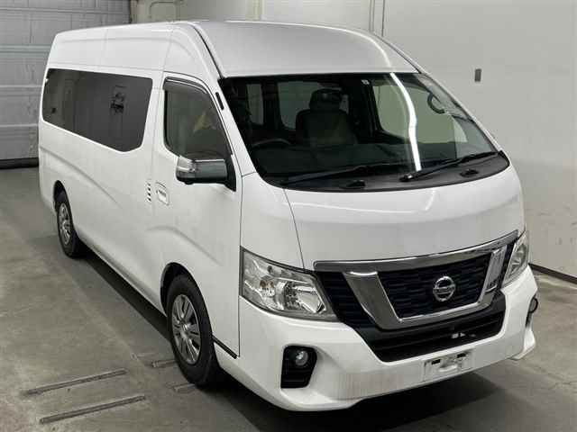 NISSAN CARAVAN — фото
