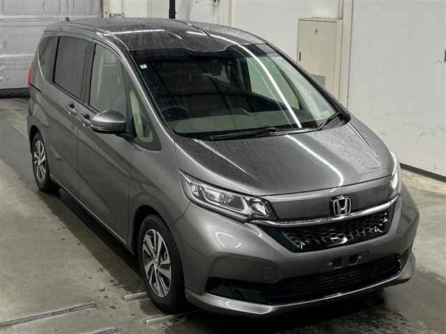 HONDA FREED — фото