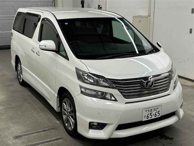 TOYOTA VELLFIRE — фото