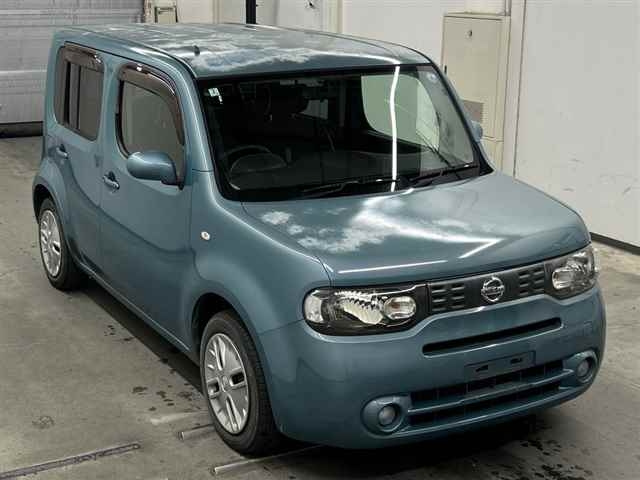 NISSAN CUBE — фото