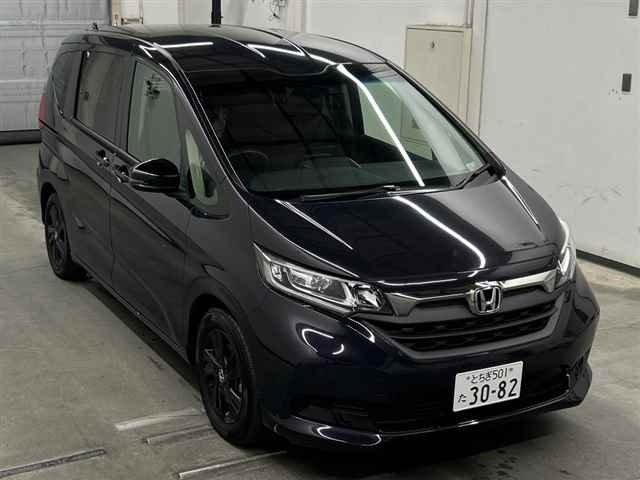 HONDA FREED — фото