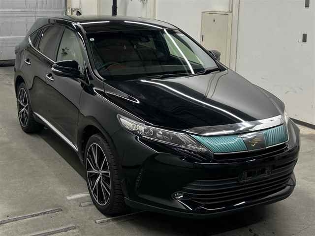 TOYOTA HARRIER — фото