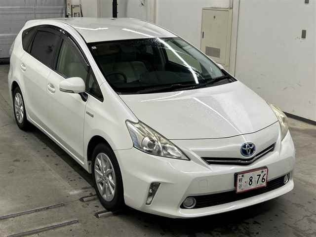 TOYOTA PRIUS — фото