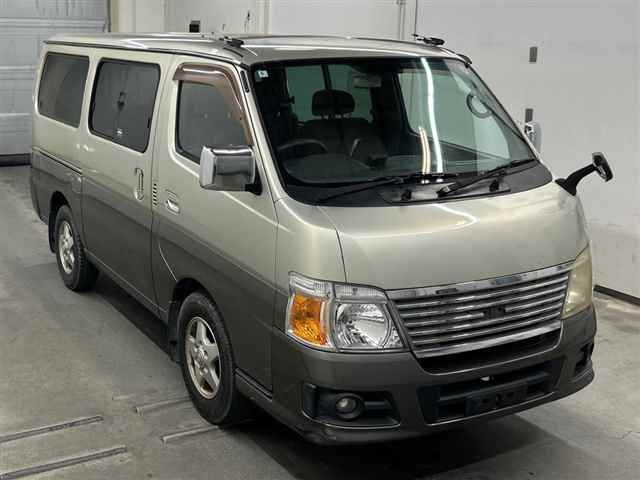 NISSAN CARAVAN — фото