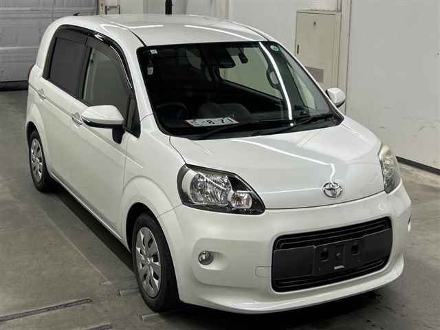 TOYOTA PORTE — фото