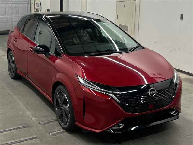 NISSAN AURA — фото