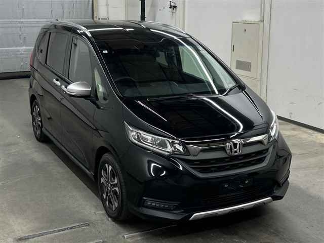 HONDA FREED — фото