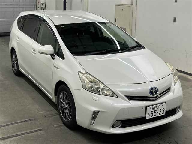 TOYOTA PRIUS — фото
