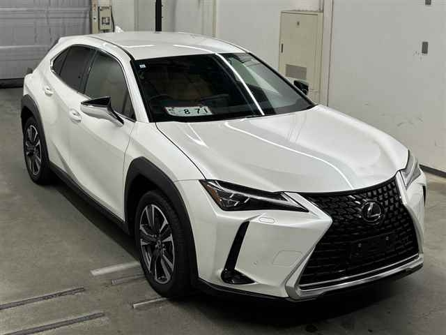 LEXUS UX — фото