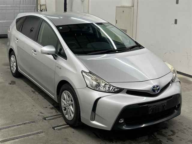 TOYOTA PRIUS — фото