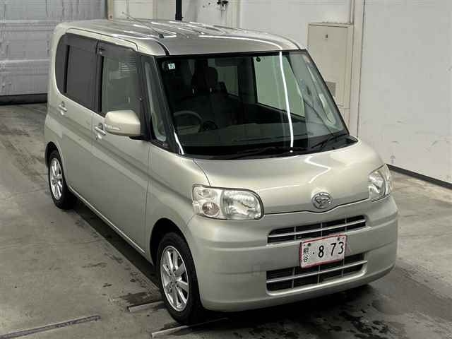 DAIHATSU TANTO — фото