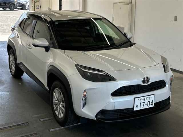 TOYOTA YARIS — фото
