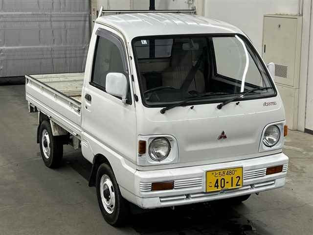 MITSUBISHI MINICAB — фото