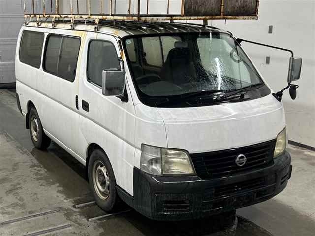 NISSAN CARAVAN — фото