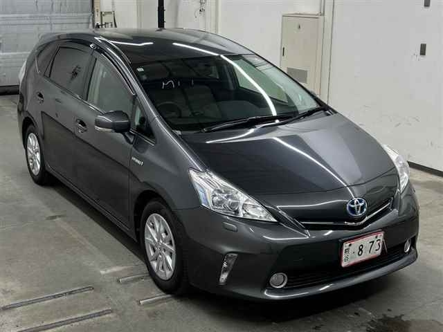 TOYOTA PRIUS — фото