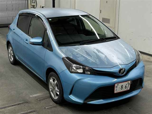 TOYOTA VITZ — фото