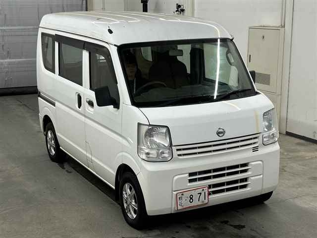 NISSAN CLIPPER — фото