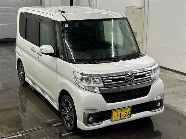DAIHATSU TANTO — фото