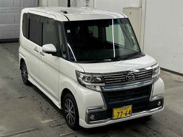 DAIHATSU TANTO — фото