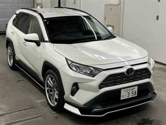 TOYOTA RAV4 — фото